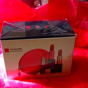 Estee Lauder travel kit exclusive